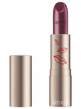 Помада для губ увлажняющая Perfect Color, тон 946 plum power