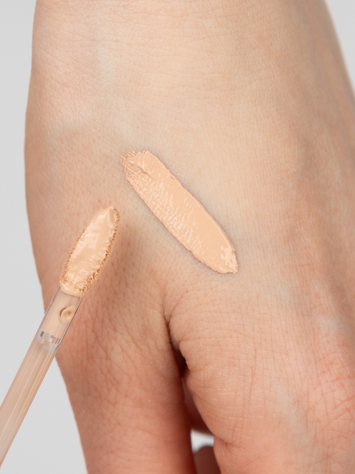 Кремовый консилер Soft Blur Concealer, тон 03 Gold от Elian Russia + 3