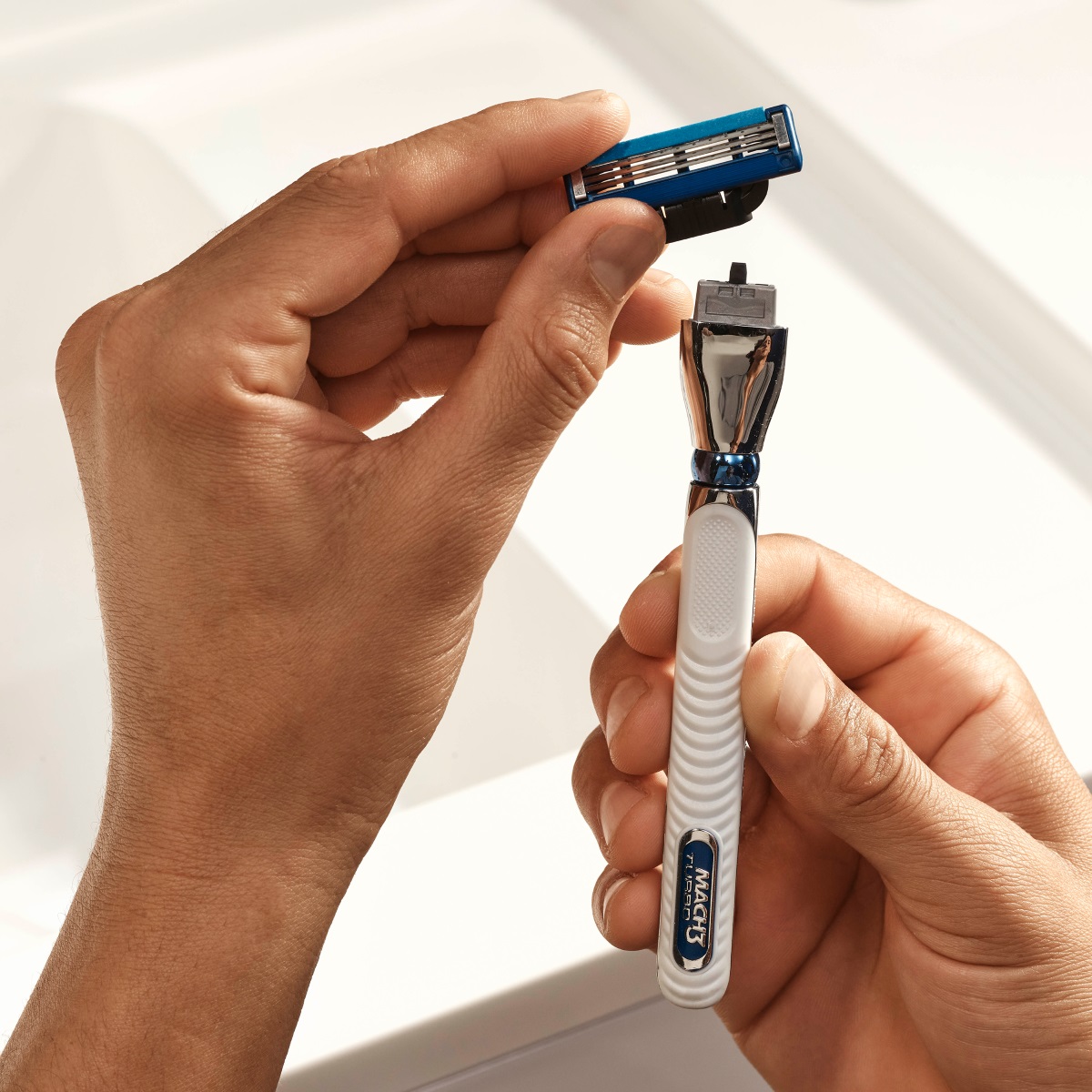 Сменные кассеты Mach3 Turbo 2шт от Gillette + 7