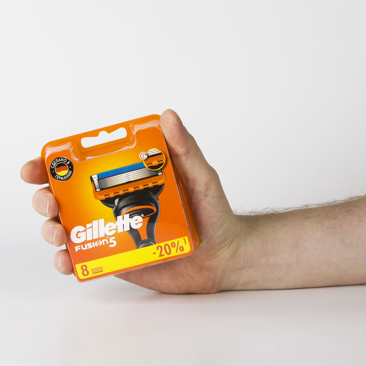 Сменные кассеты Fusion5 8шт от Gillette + 4