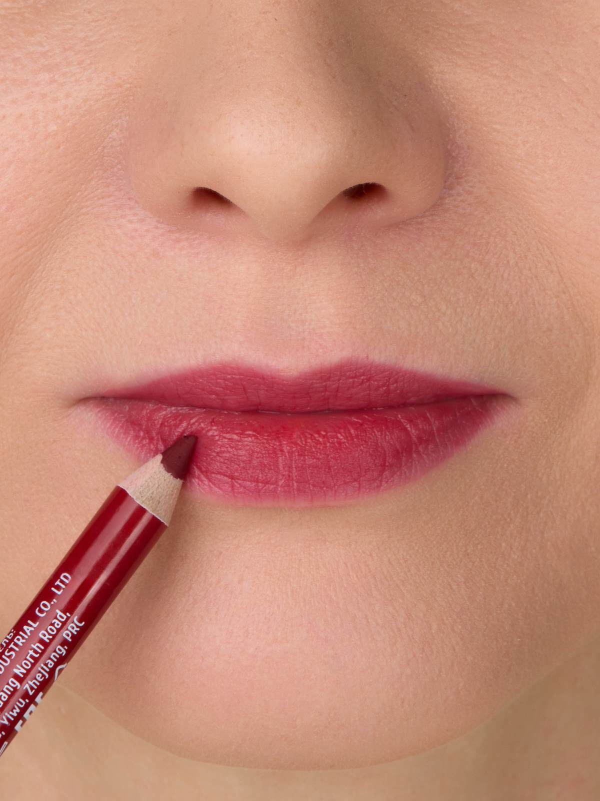Карандаш для губ с точилкой, тон 11 винный  от TF cosmetics + 3
